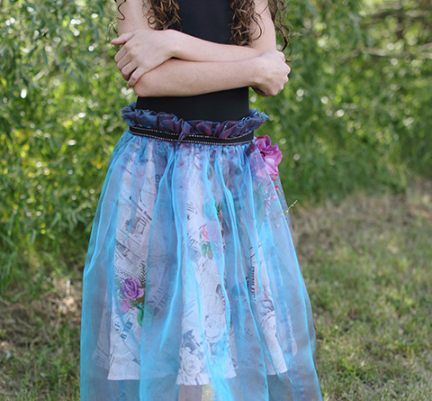 Formal skirt with design detail